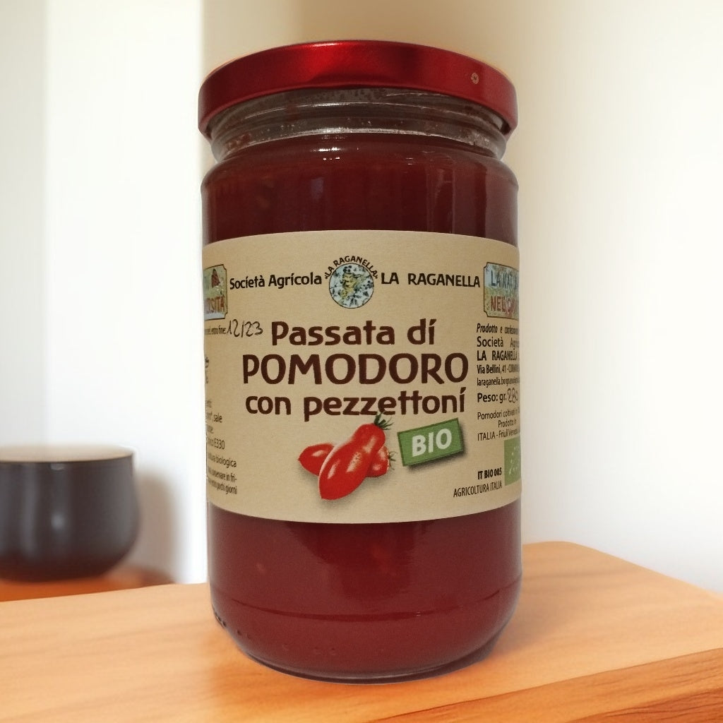 Passata di pomodoro con pezzettoni BIO